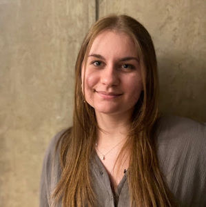 Meet your Posher, Olivia